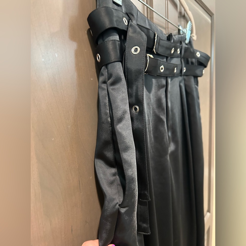 The Noli Shop Kora Double Belted Pants in Black, Size XS - Picture 7 of 10